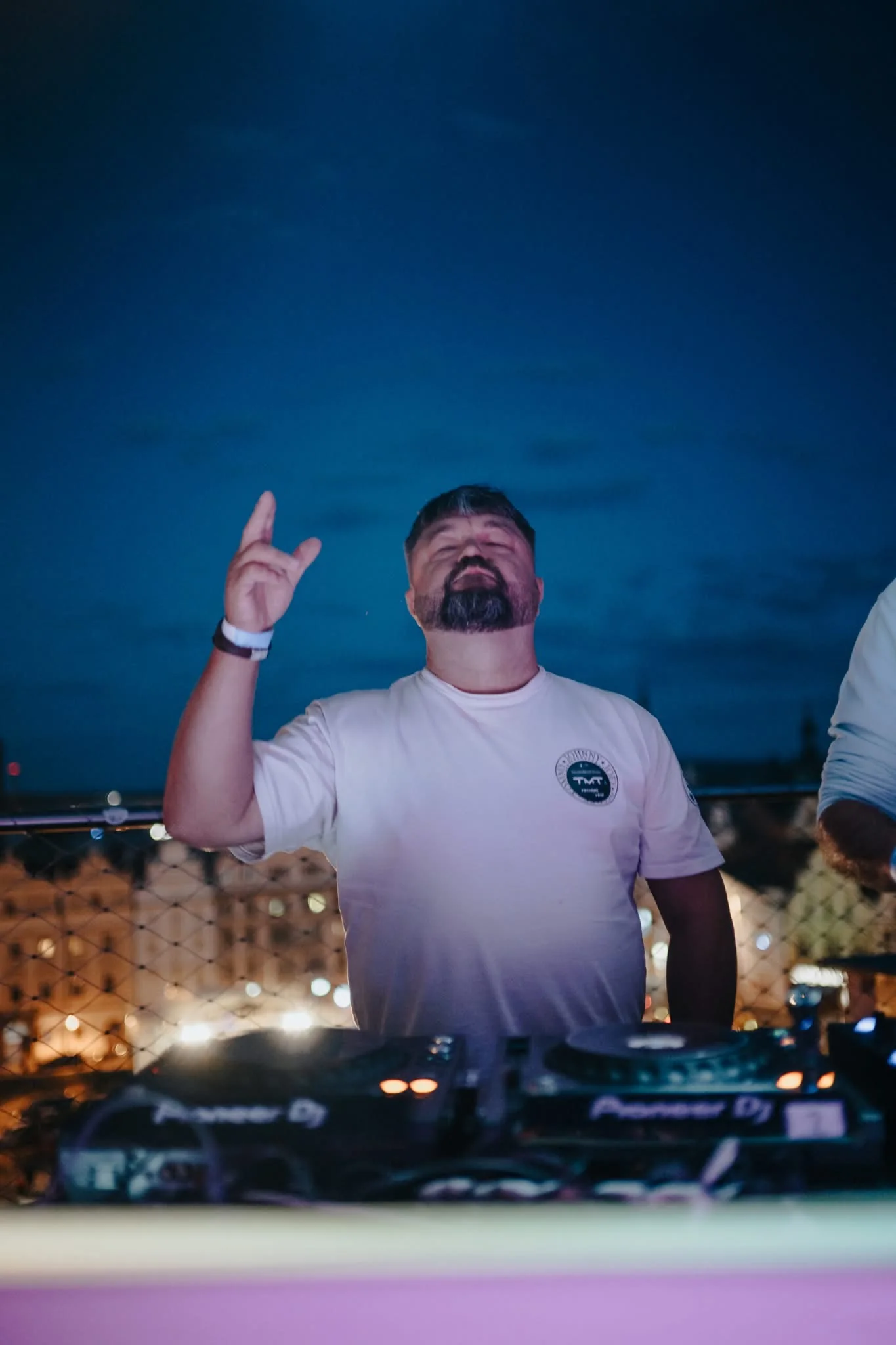 Matt Walli during an open-air set
